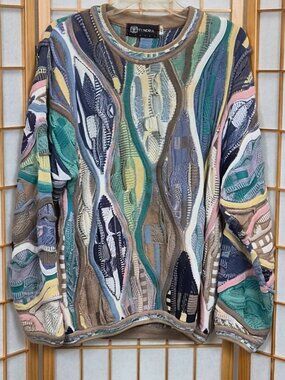 Tundra Canada men's crewneck sweater tan blue pink GUC size Medium